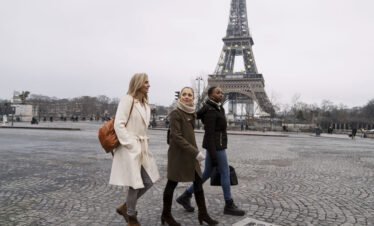 Book Eiffel Tower Walking Tour plus Seine River Cruise